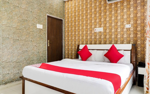 OYO 45399 Hotel Legacy Rbl