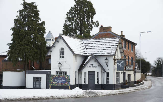 Cross Roads Hotel by Greene King Inns