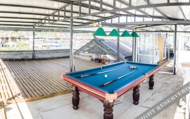 Light and Shadow Movie Hotel