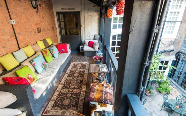 Luttrell Arms Hotel