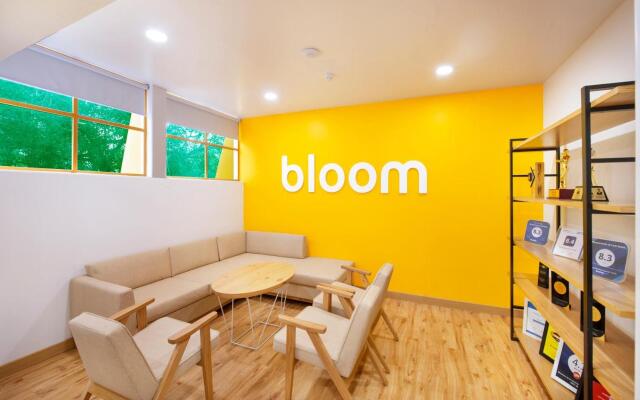 Bloomrooms @ Janpath