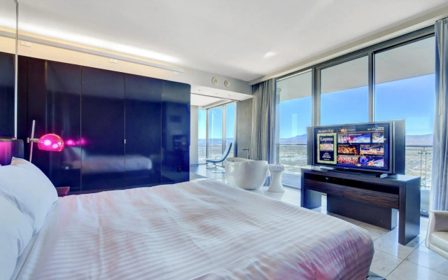 Palms Place
