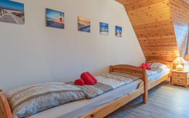 Awesome Home in Friedrichskoog-spitze With 2 Bedrooms and Wifi