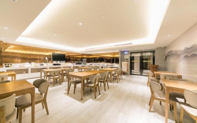 Ji Hotel (Xinchang Dafosi)