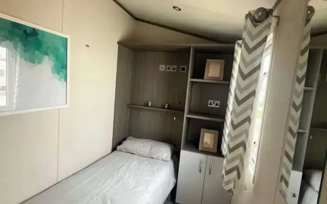 Flagshipsite-caravan-sleeps7-fast Internet
