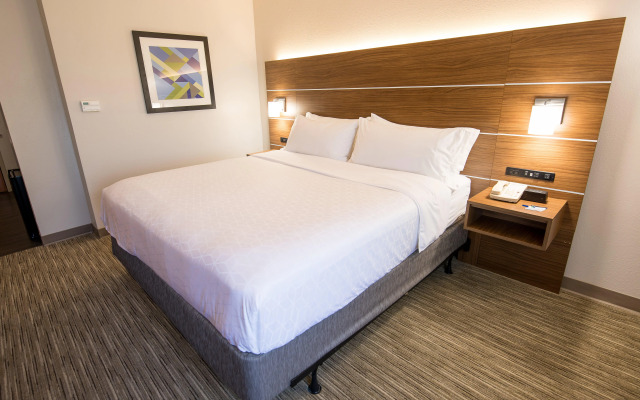 Holiday Inn Express Atlanta-Stone Mountain by IHG