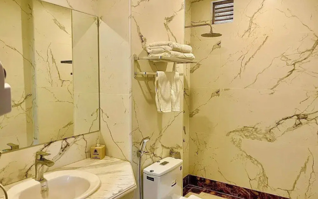 Gold Hotel Luxury