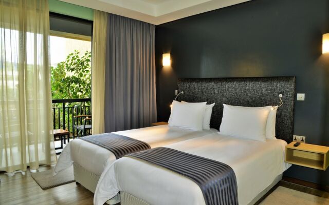 Mantis EPIC Hotel & Suites