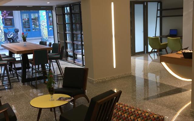 360Degrees Pop Art Hotel