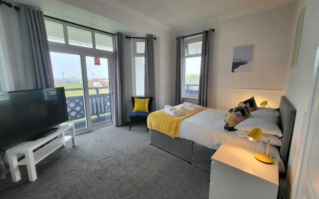 Beach Hotel Torbay