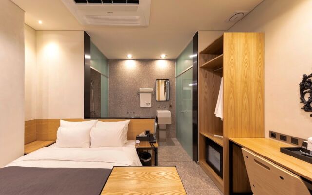 Cheonan Vue Hotel