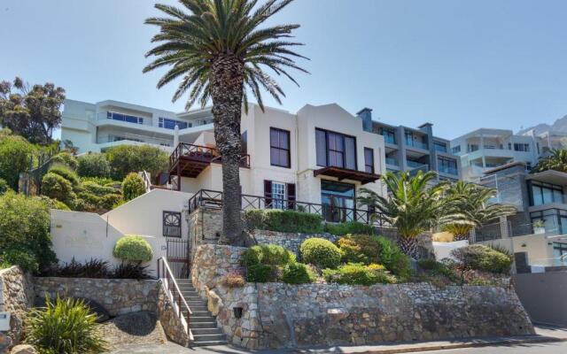 Camps Bay Terrace Palm Suite