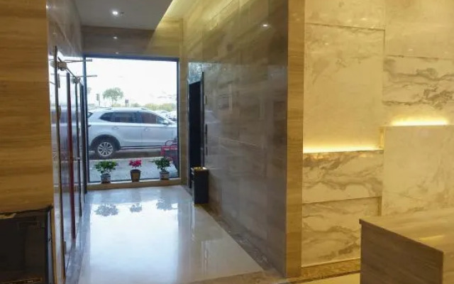 Via Business Hotel (Bengbu High Speed Railway Station)