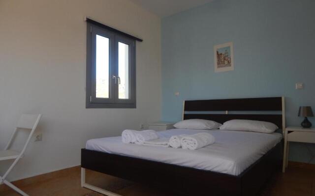 Armonia Studios and Villas