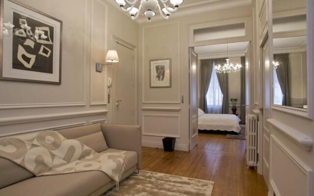 Le 76 Avenue