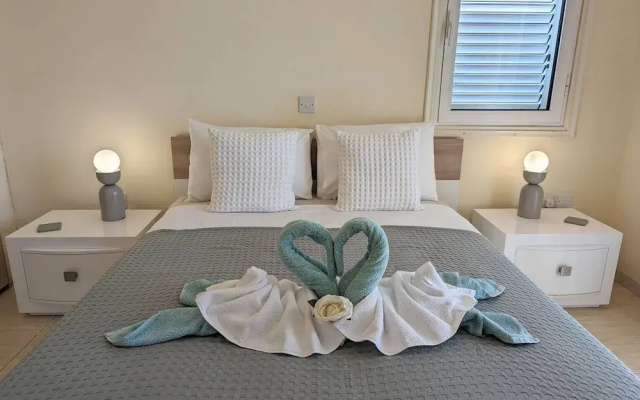 Blue Estia Villa - Pool Wifi Summer Breeze