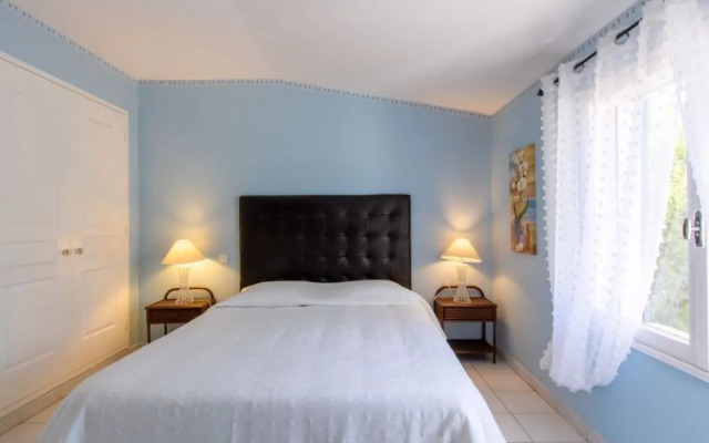 Les Amandiers (MZN100)