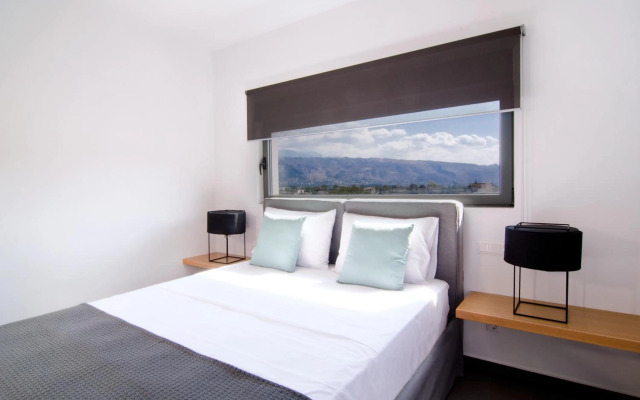 Seametry Luxury Living Apartments Adults Only