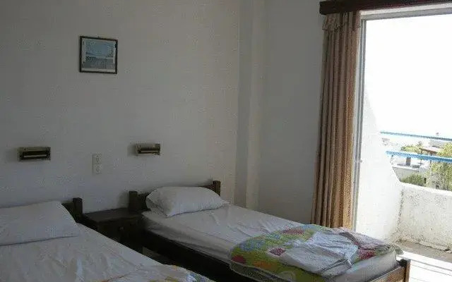 Efrosyni Apartments