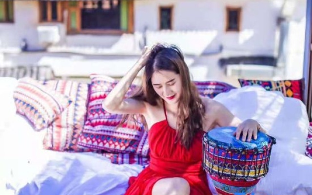 Lijiang Rushuangbiyuan Design Beauty Lodge (Feihua Touch water Shop, Shuhe Town) – People – Lijiang