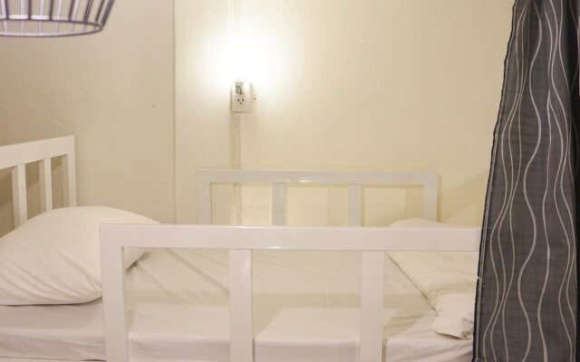 Wake Up Hostel Bangkok