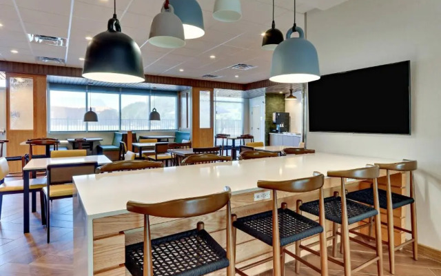 Fairfield Inn & Suites Dallas Love Field