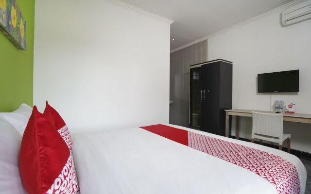 I Love Grass by OYO Rooms