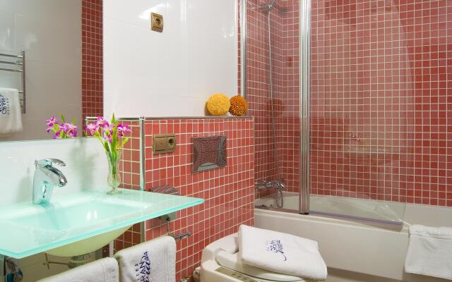 Suites Gran Via 44 Apartahotel