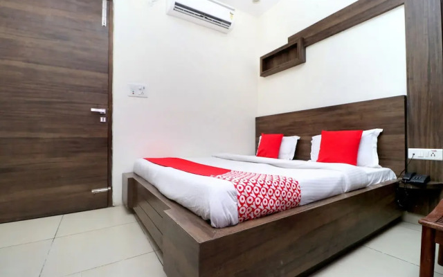 OYO 22943 Bs Residency