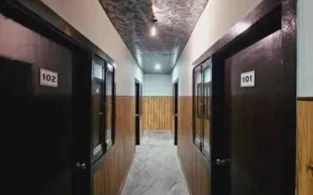 Saroj Guest House by OYO Rooms