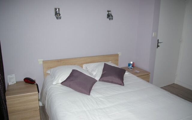 Queen Serenity Hotel