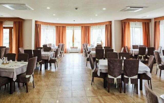 Patriarshyi Hotel