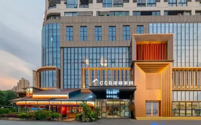 Qing Shiguang Hotel (Dongzhan Fengling Branch)