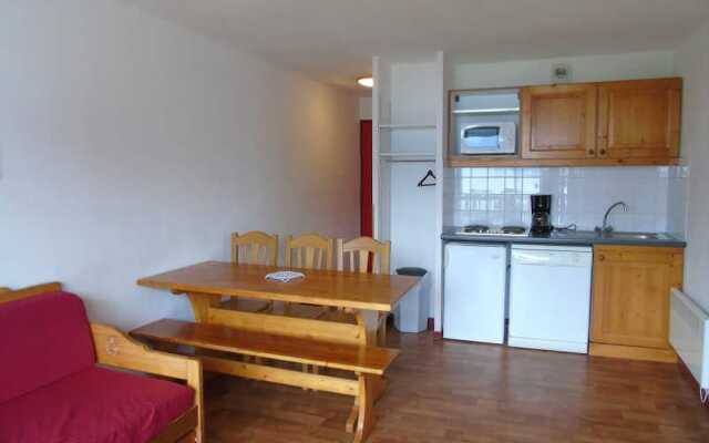 Lou Services Apartment CB61 LSI 001