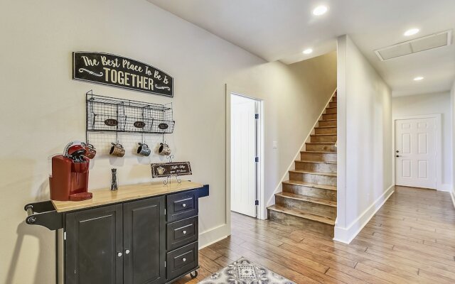 Better Together 5 Bedrooms 3.5 Bathrooms Home