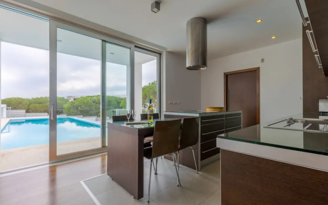 Villas2Go2 Evaristo