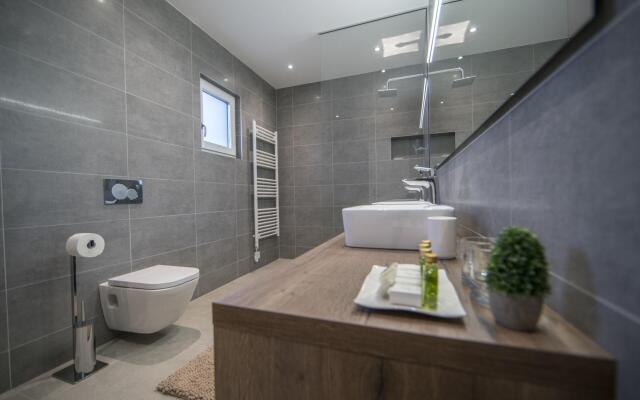 D in Postira with 7 bedrooms and 7 bathrooms