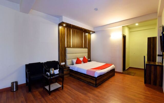 OYO 15216 North Villa