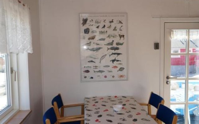 Bed & Breakfast, Oqaatsut/Rodebay