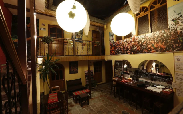 Catama Inn Hotel
