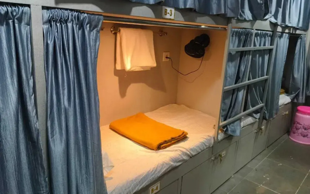 Rest Inn Hostel Dormitory
