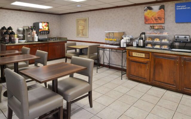 Comfort Inn Dickson