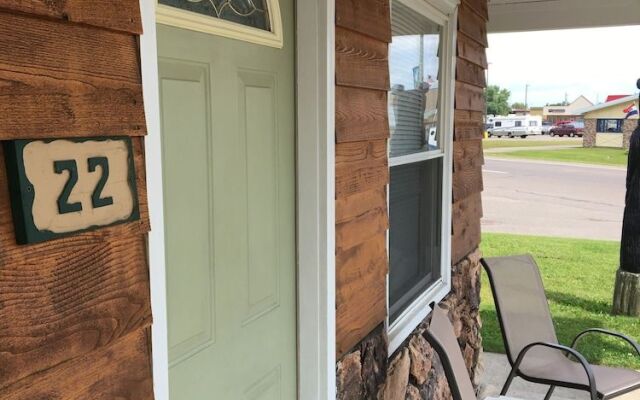 Superior Motel & Suites