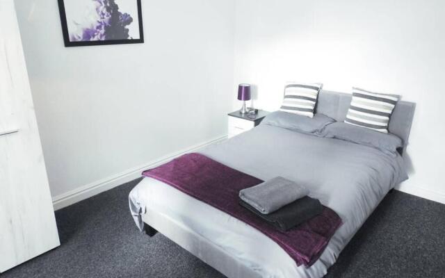Outstanding and Spacious modern 4 bedroom house