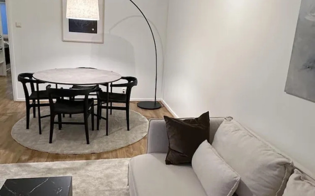 Bright & Cozy 2BR Home in Central Lahti