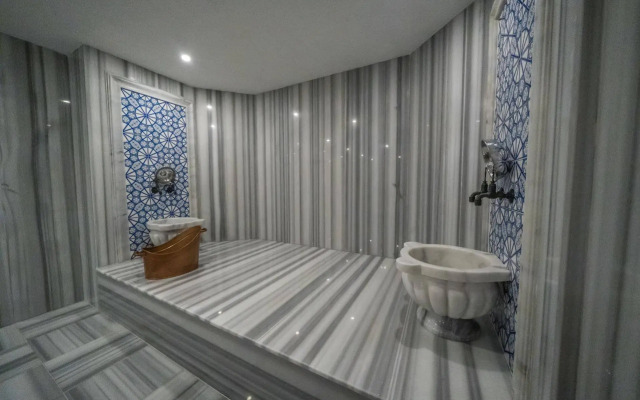 Premier Nergis Beach