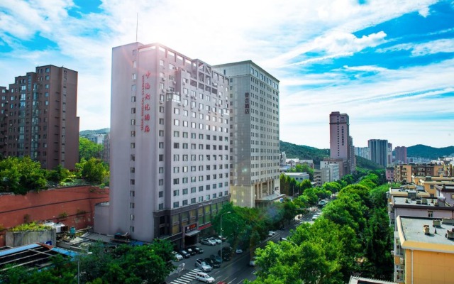 Zhongnan Sunshine Hotel