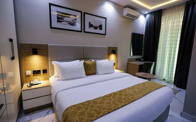 Ringruby Hotel, Oduduwa Way