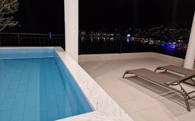 Joanna Suites