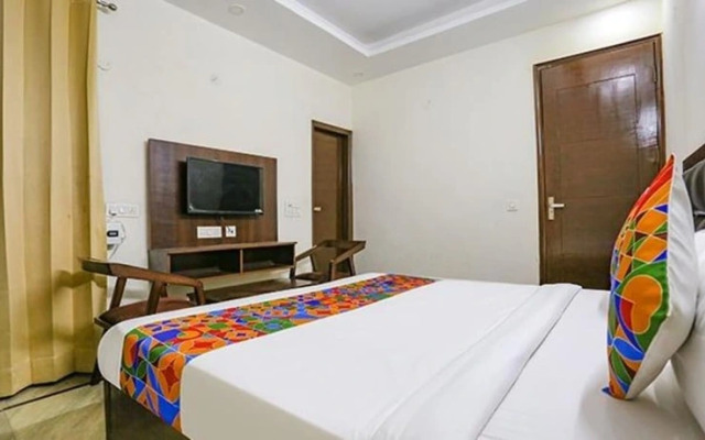 Fabhotel Pacific Homes